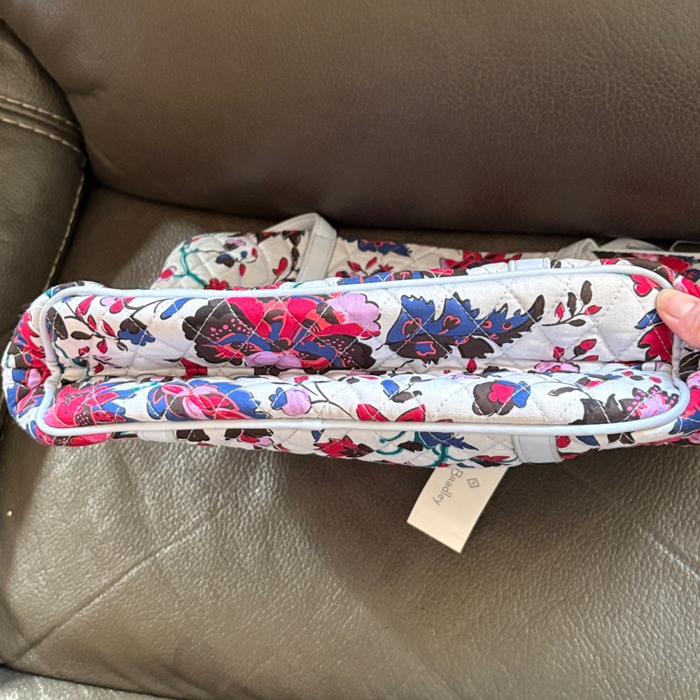 Vera Bradley small trimmed vera bag in vineyard floral - Picture 8 of 10